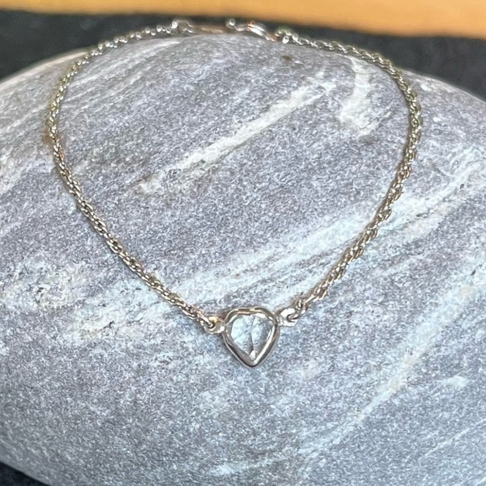 Avon Kids / Juniors Heart Bracelet Silver Tone